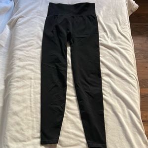 💜 2 for $12 - Victoria’s Secret Pink Seamless Leggings. Size X-Small. Black.